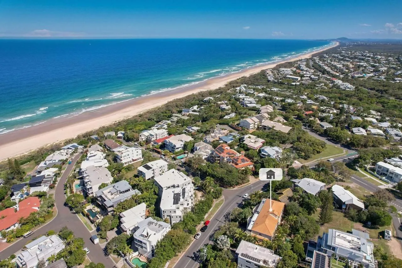 Unit 8 Nereus Stunning And Sophisticated 3 Bedroom Apartment With View Sunshine Beach 0*,  Australia