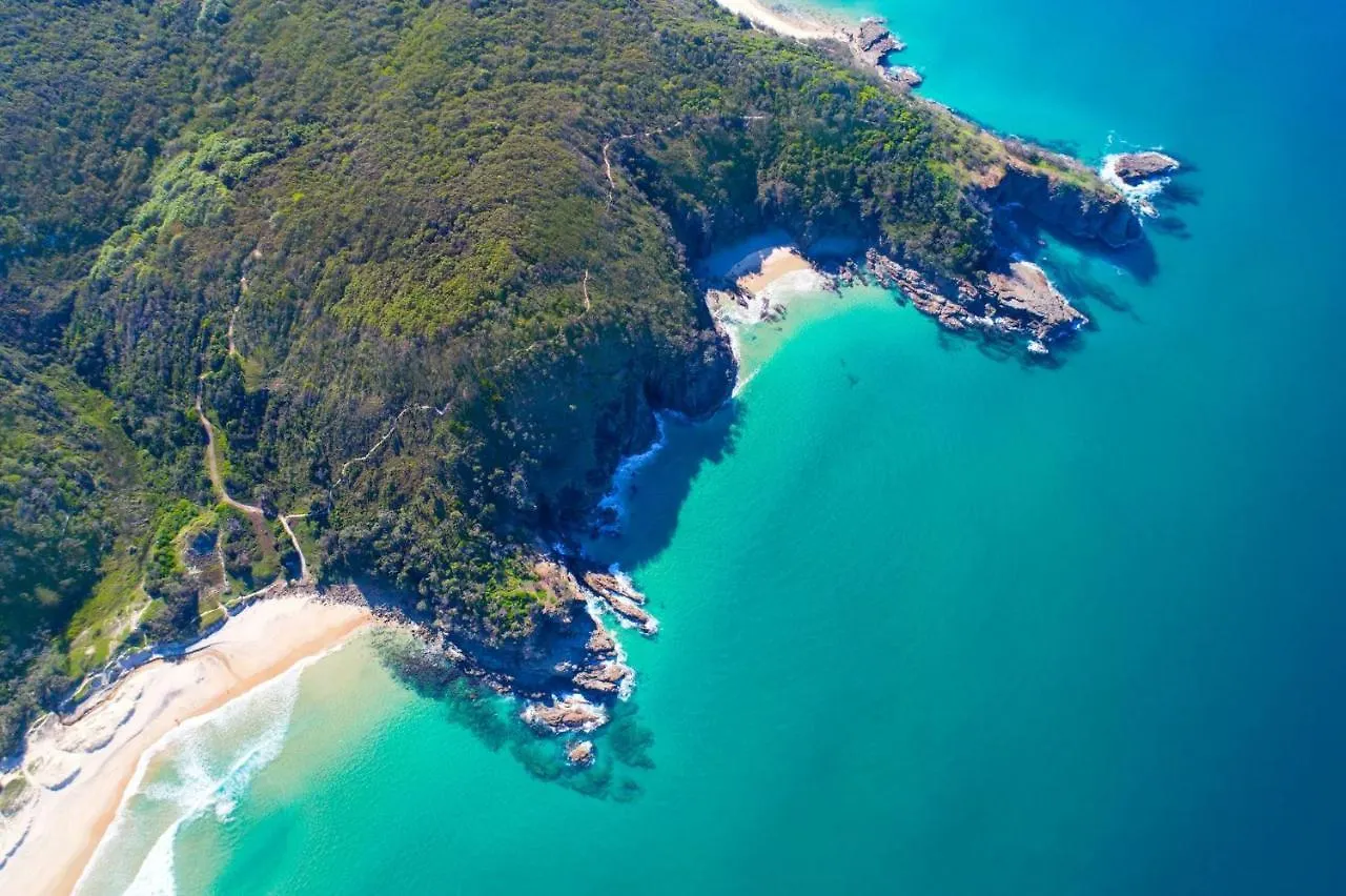 Unit 8 Nereus Stunning And Sophisticated 3 Bedroom Apartment With View Sunshine Beach 0*,  Australia