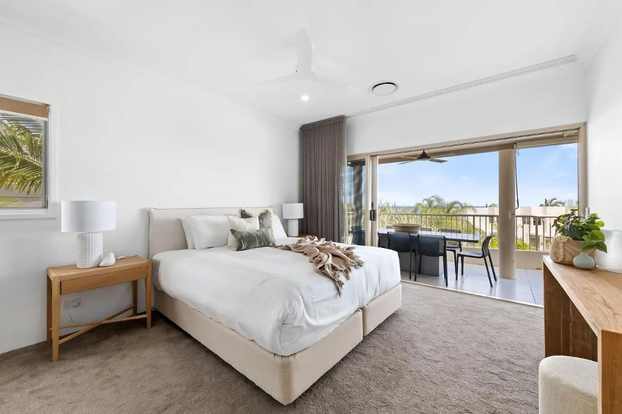 Unit 8 Nereus Stunning And Sophisticated 3 Bedroom Apartment With View Sunshine Beach