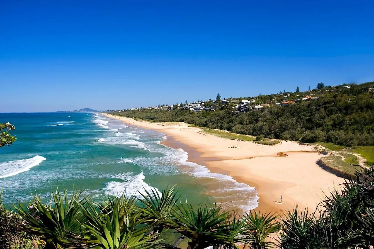 Unit 8 Nereus Stunning And Sophisticated 3 Bedroom Apartment With View Sunshine Beach